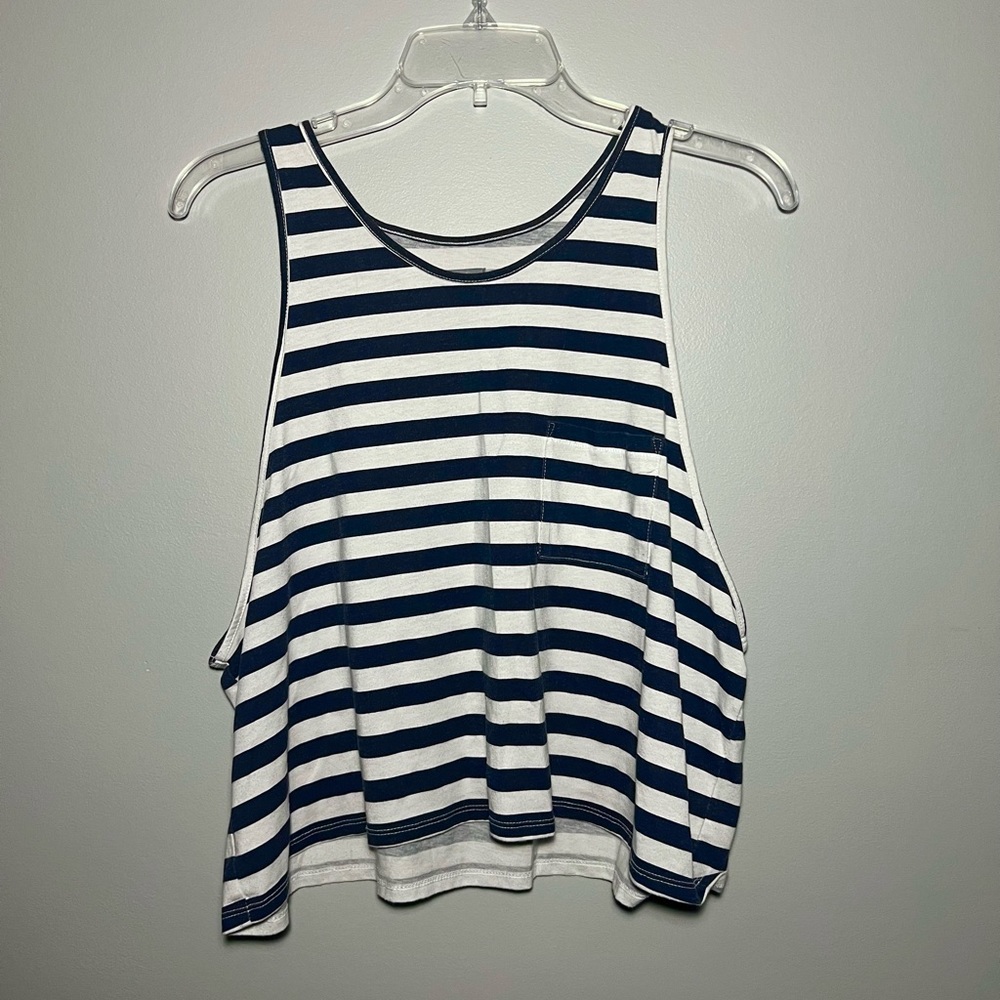 Cropped tank top